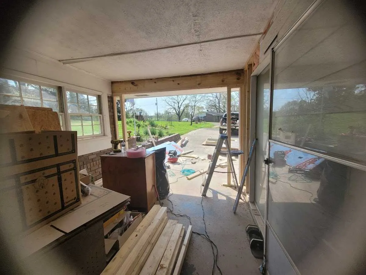 Air movers and dehumidifier for Drying & Dehumidification in Lone Tree